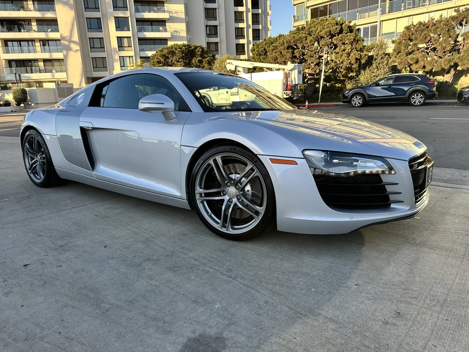 2011 Audi 42 R8 - Image 6 of 31