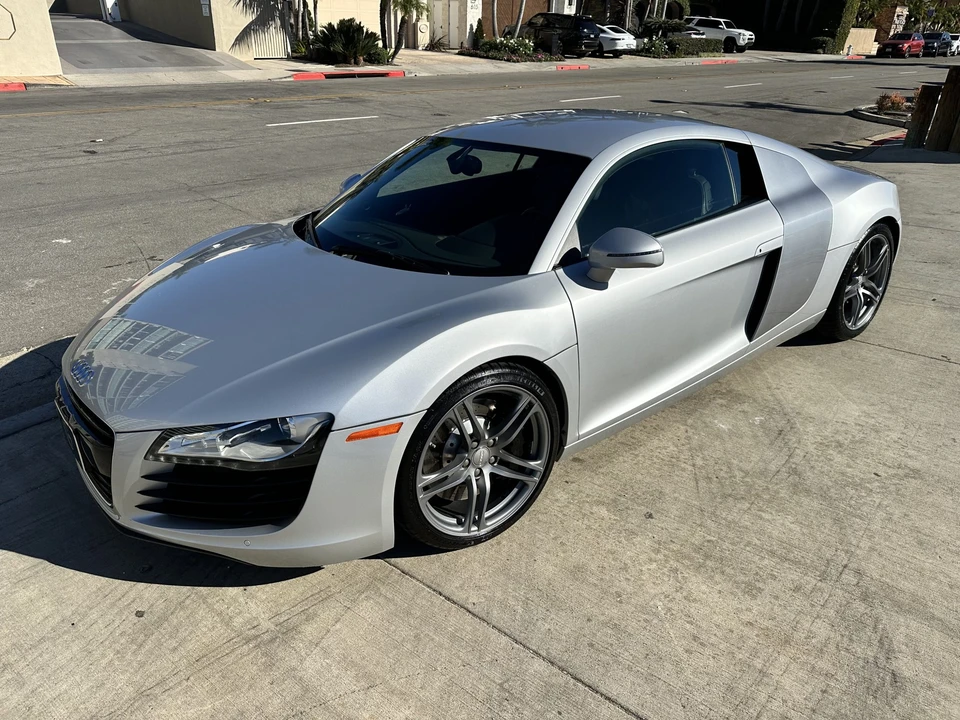 2011 Audi 42 R8 - Image 25 of 31