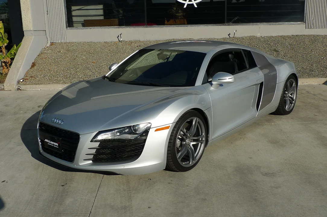 2011 Audi 42 R8 - Image 26 of 31