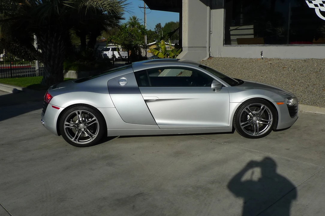 2011 Audi 42 R8 - Image 8 of 31