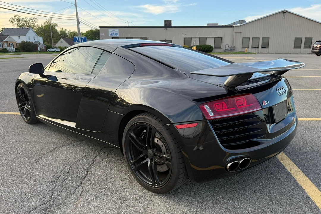 2011 Audi 42 R8 - Image 4 of 31