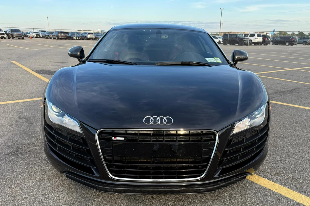 2011 Audi 42 R8 - Image 2 of 31