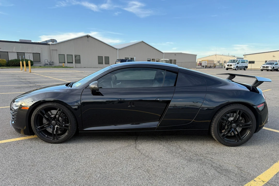 2011 Audi 42 R8 - Image 3 of 31