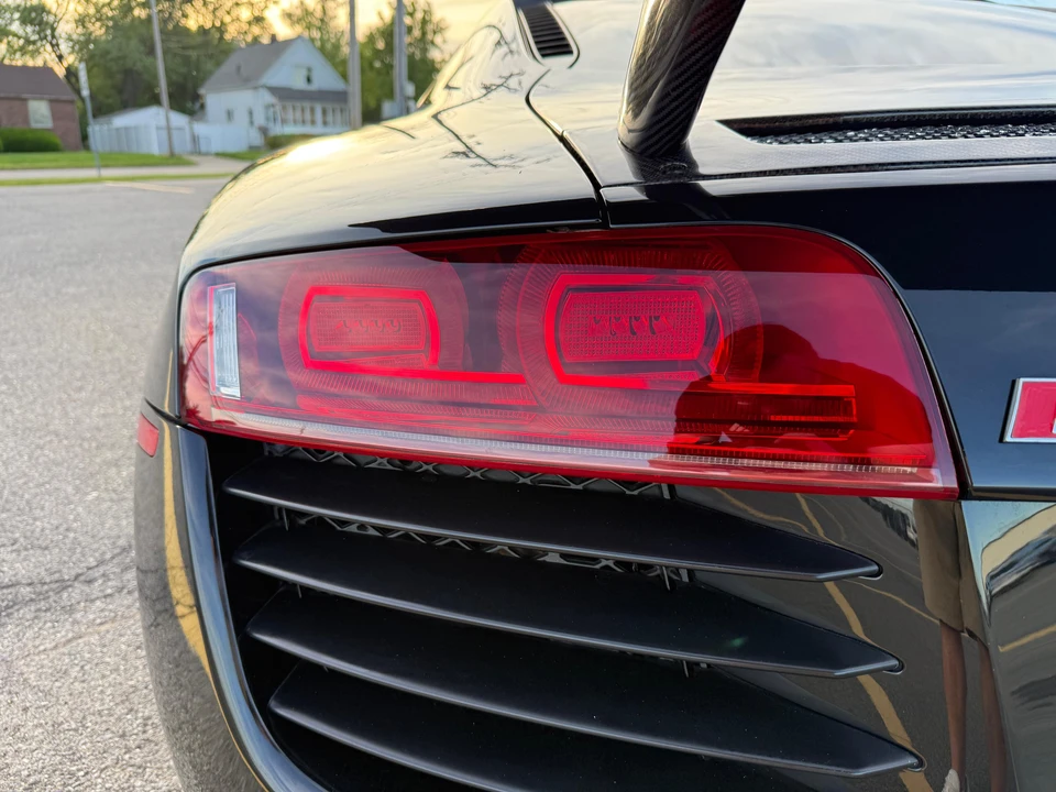 2011 Audi 42 R8 - Image 21 of 31