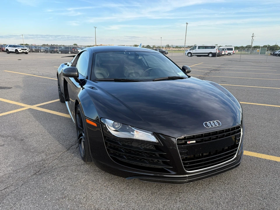 2011 Audi 42 R8 - Image 10 of 31