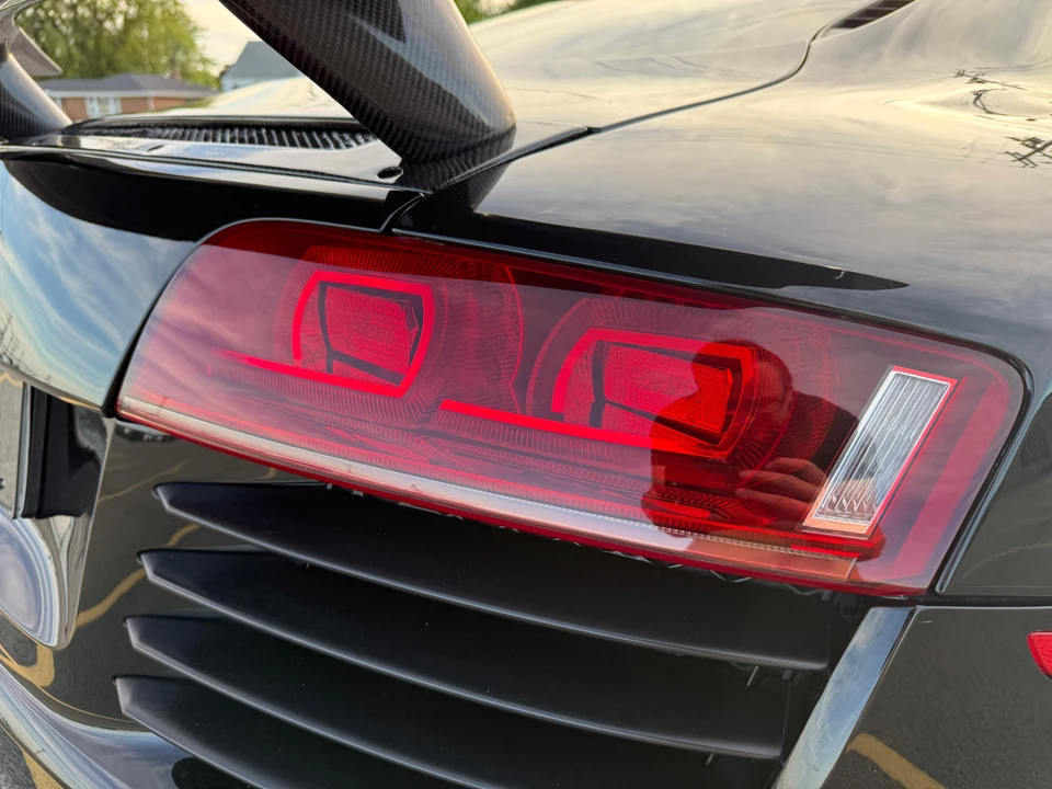 2011 Audi 42 R8 - Image 24 of 31
