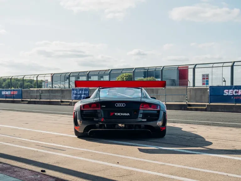 2011 Audi 42 R8 - Image 8 of 31