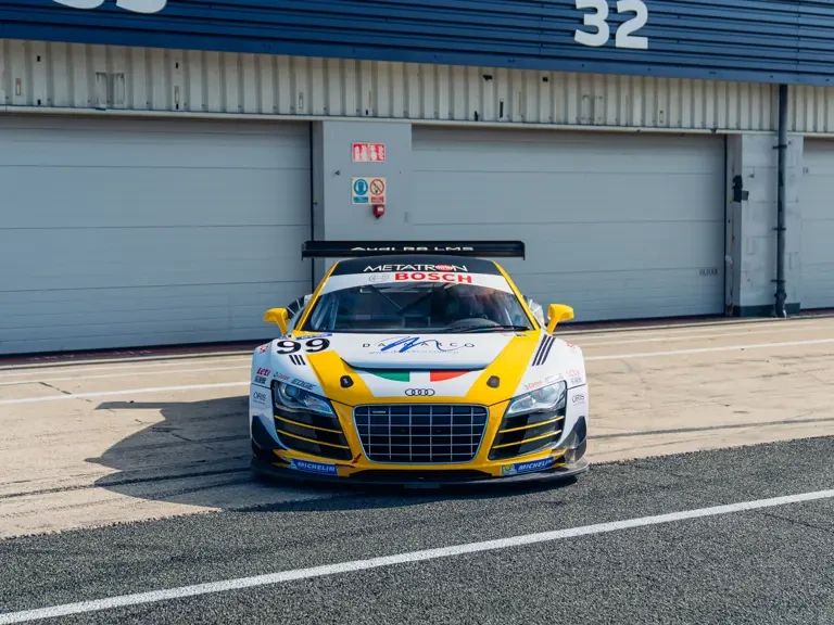2011 Audi 42 R8 - Image 7 of 25