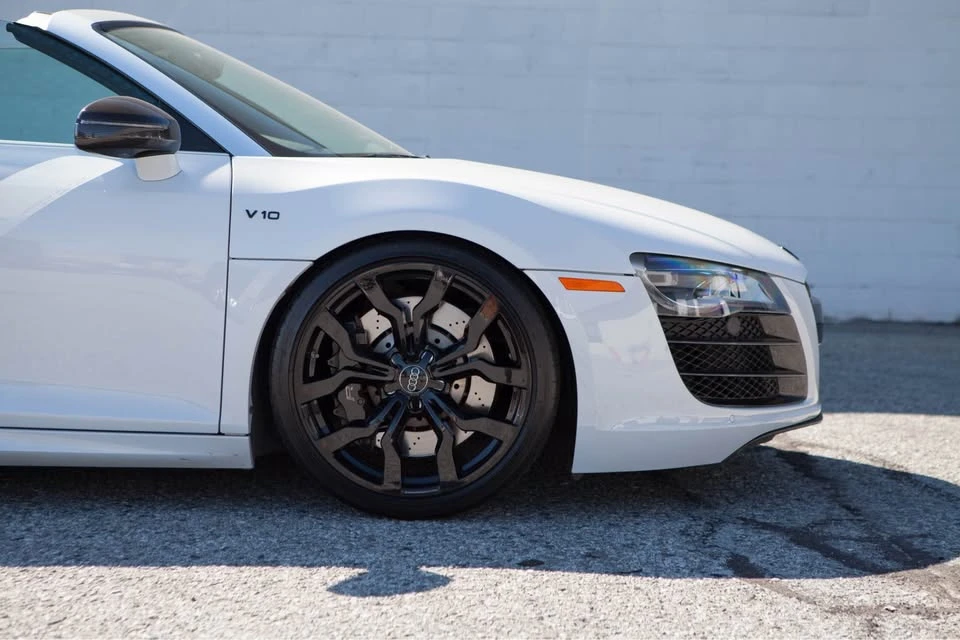 2011 Audi 42 R8 - Image 9 of 10