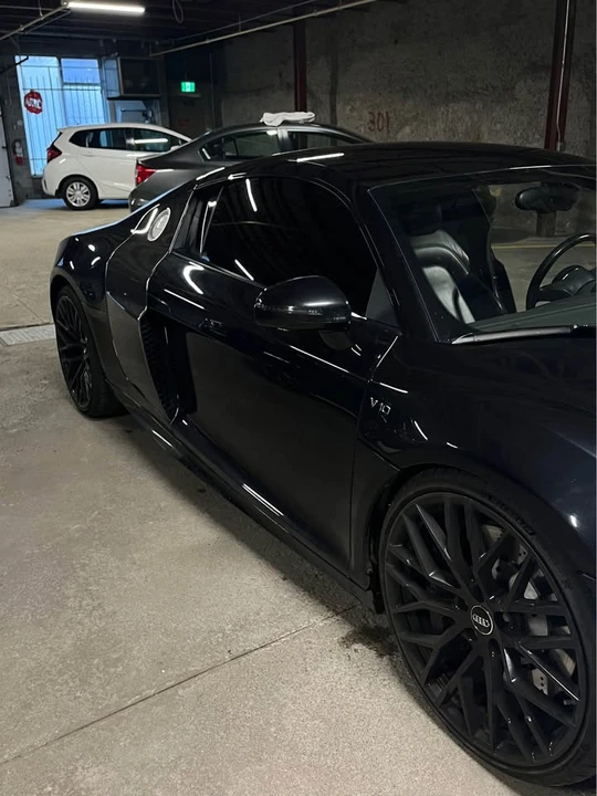 2011 Audi 42 R8 - Image 7 of 14