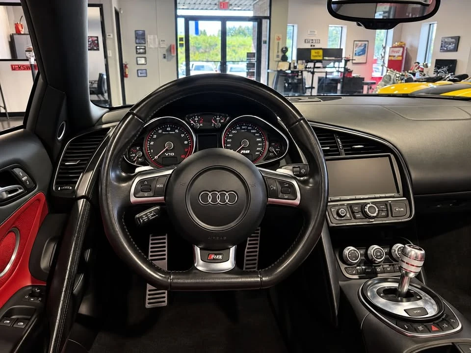 2011 Audi 42 R8 - Image 9 of 9