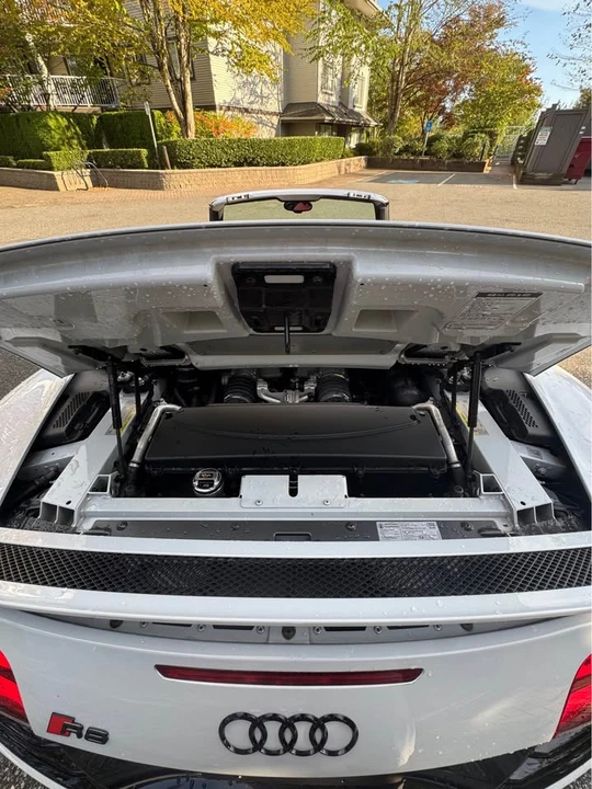 2011 Audi 42 R8 - Image 8 of 13