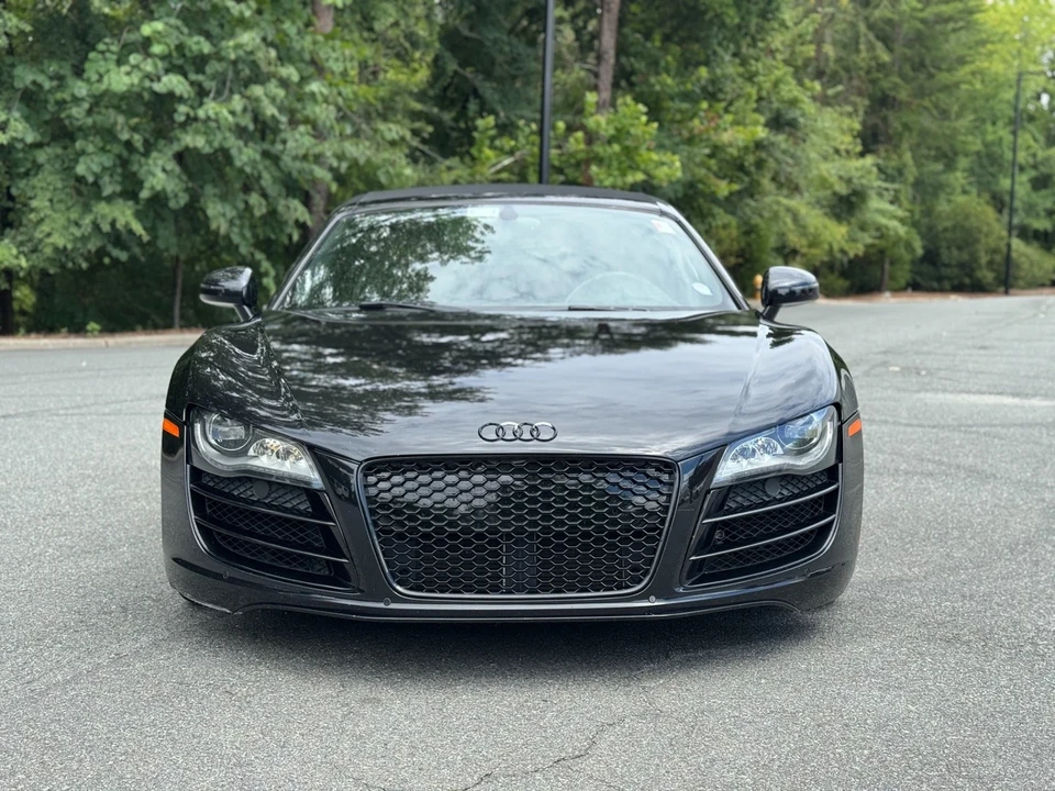 2011 Audi 42 R8 - Image 2 of 21