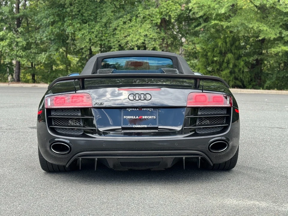 2011 Audi 42 R8 - Image 10 of 21