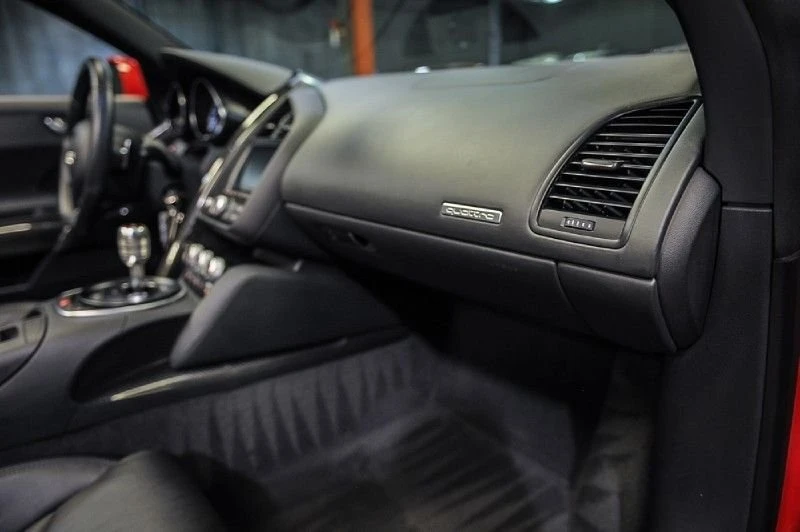 2011 Audi 42 R8 - Image 20 of 31