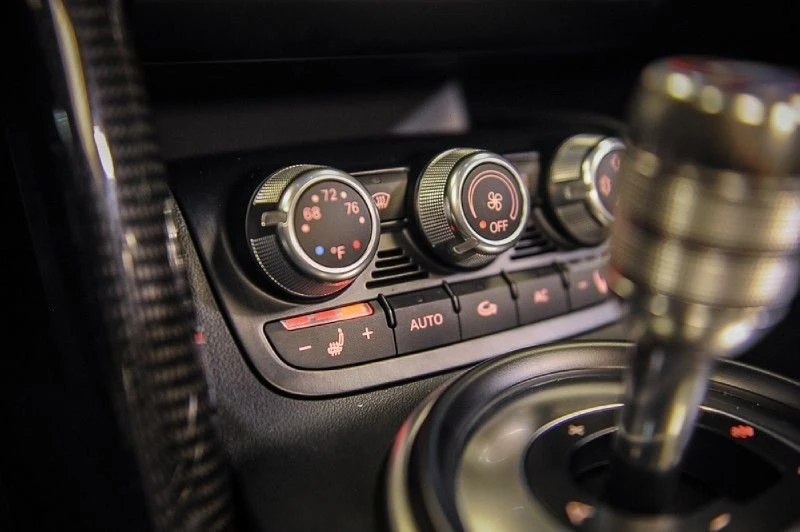 2011 Audi 42 R8 - Image 25 of 31