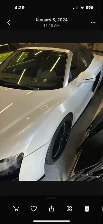 2011 Audi 42 R8 - Image 2 of 3