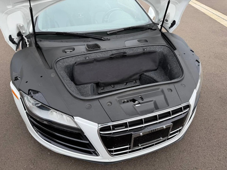 2011 Audi 42 R8 - Image 16 of 22