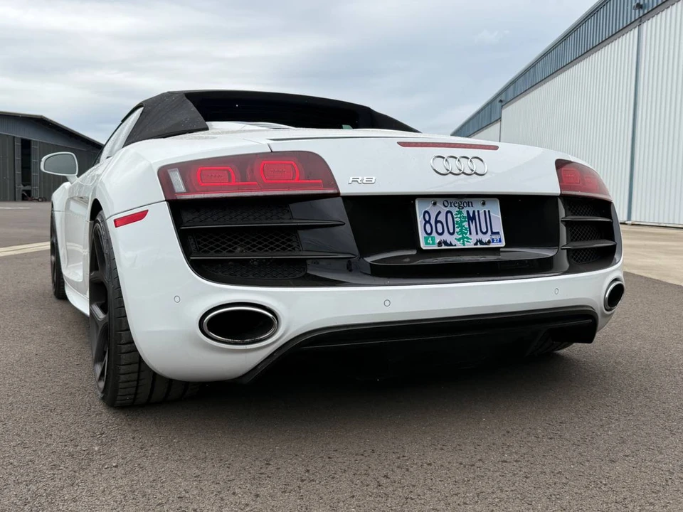 2011 Audi 42 R8 - Image 7 of 22