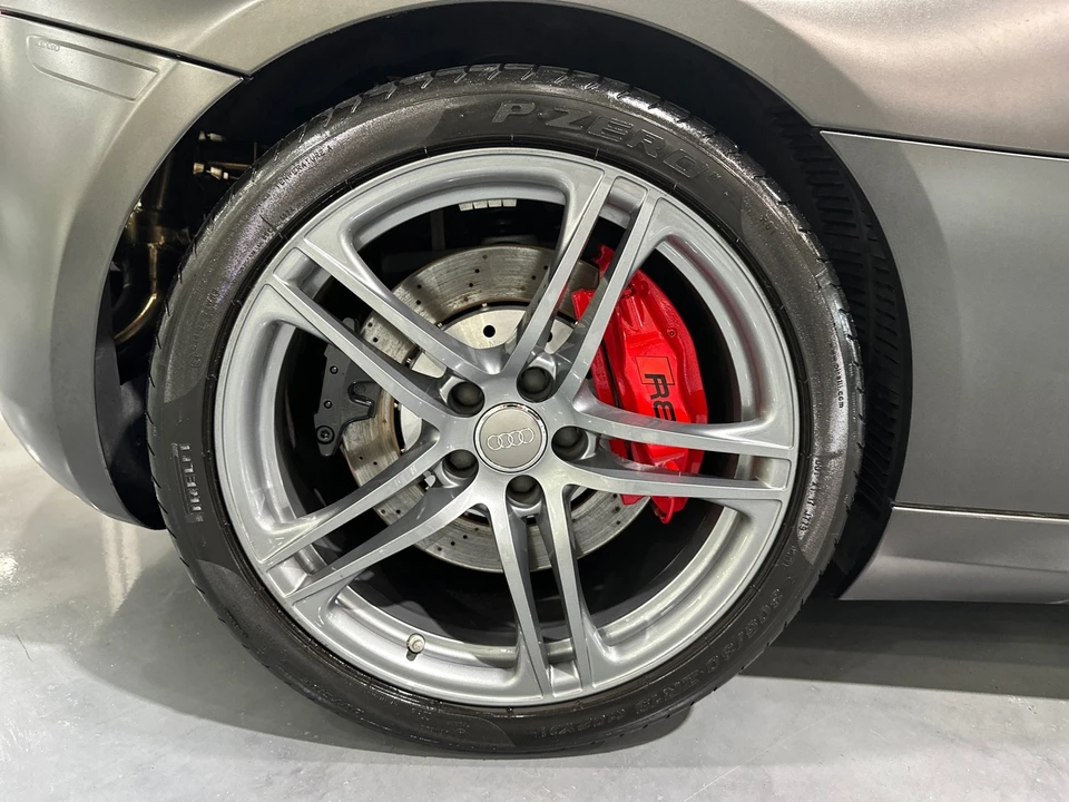 2011 Audi 42 R8 - Image 6 of 31