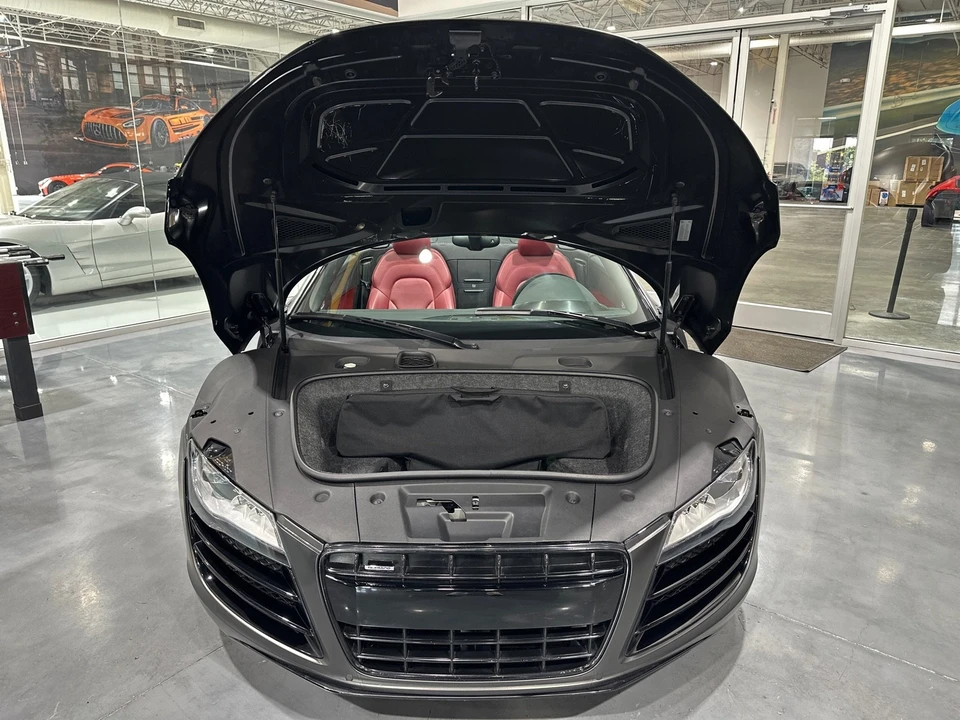 2011 Audi 42 R8 - Image 23 of 31
