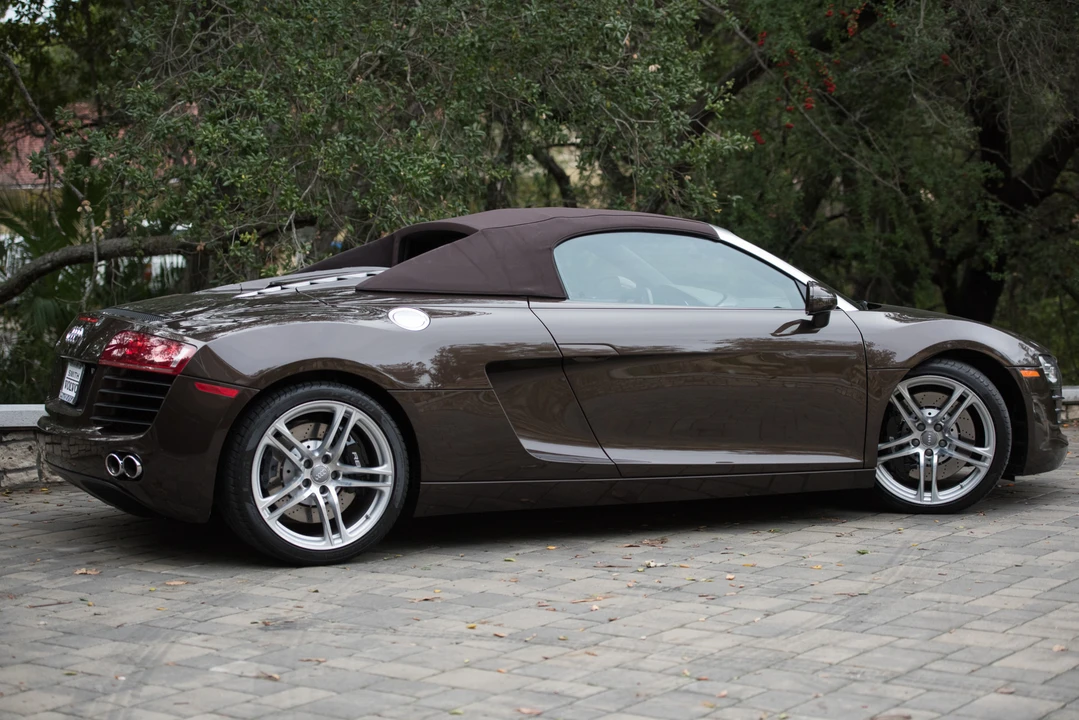 2011 Audi 42 R8 - Image 15 of 31