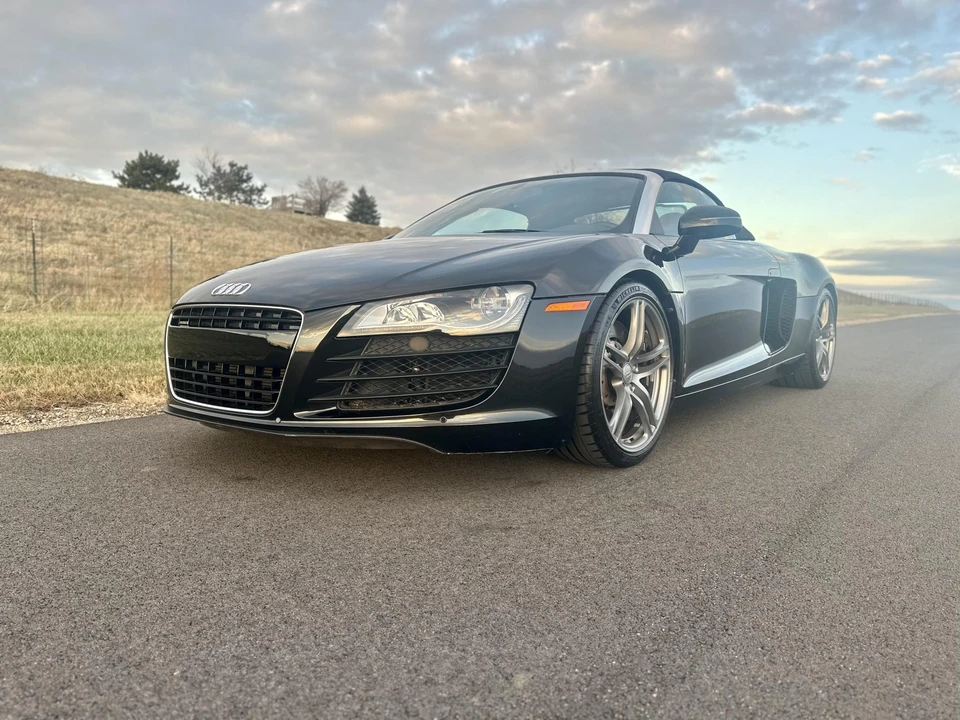 2011 Audi 42 R8 - Image 26 of 31