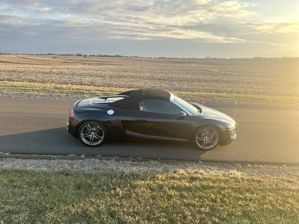 2011 Audi 42 R8 - Image 14 of 31