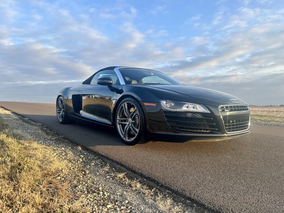 2011 Audi 42 R8 - Image 16 of 31