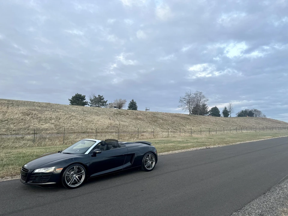 2011 Audi 42 R8 - Image 31 of 31