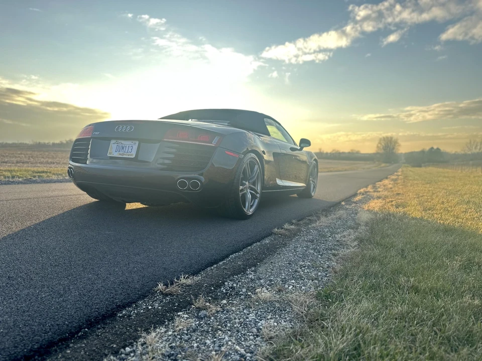 2011 Audi 42 R8 - Image 12 of 31