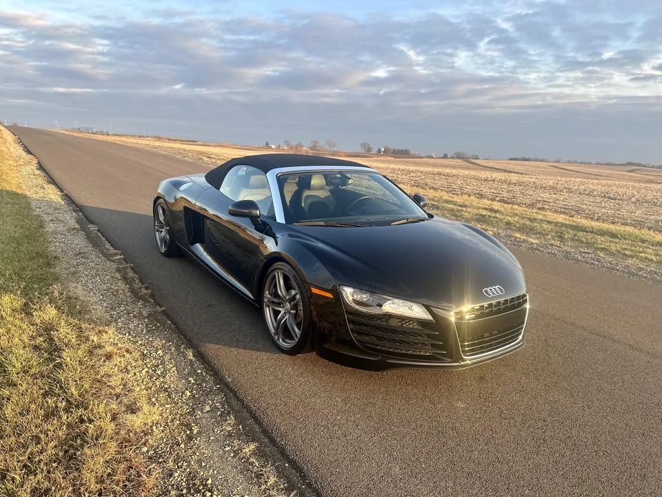 2011 Audi 42 R8 - Image 17 of 31