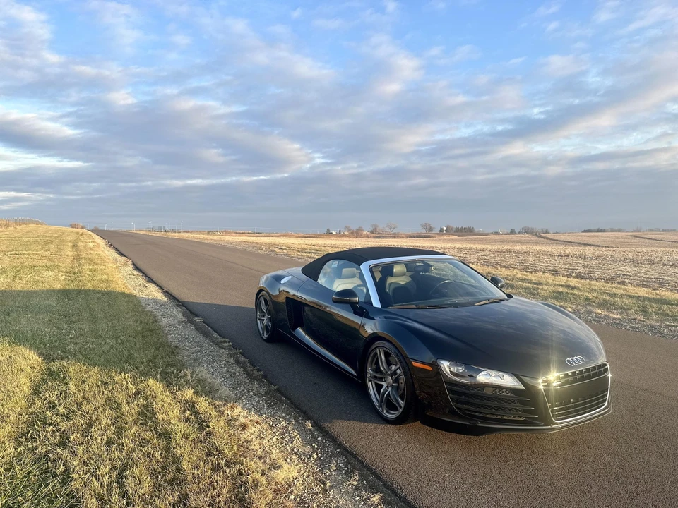 2011 Audi 42 R8 - Image 21 of 31