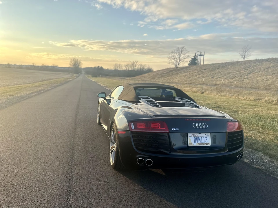 2011 Audi 42 R8 - Image 6 of 31