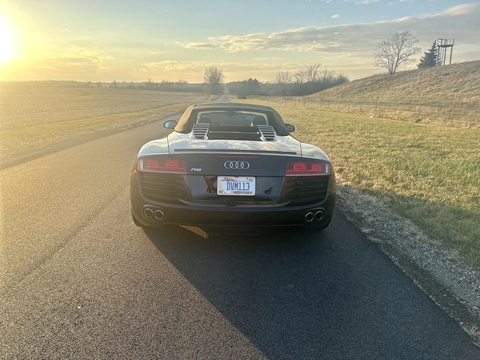 2011 Audi 42 R8 - Image 8 of 31