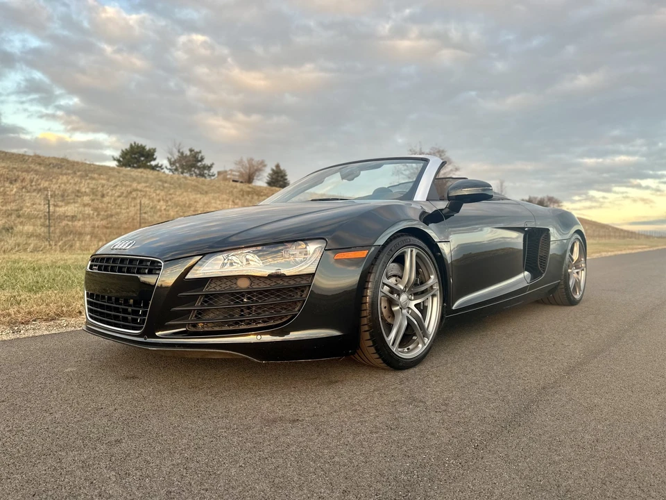 2011 Audi 42 R8 - Image 28 of 31