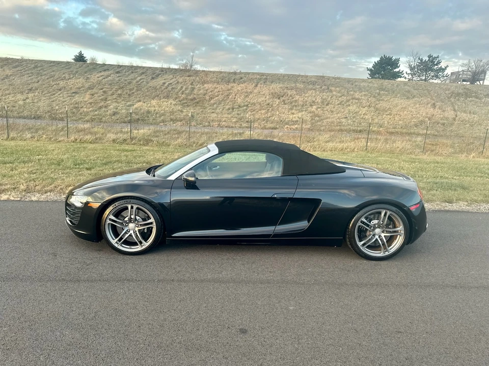 2011 Audi 42 R8 - Image 3 of 31