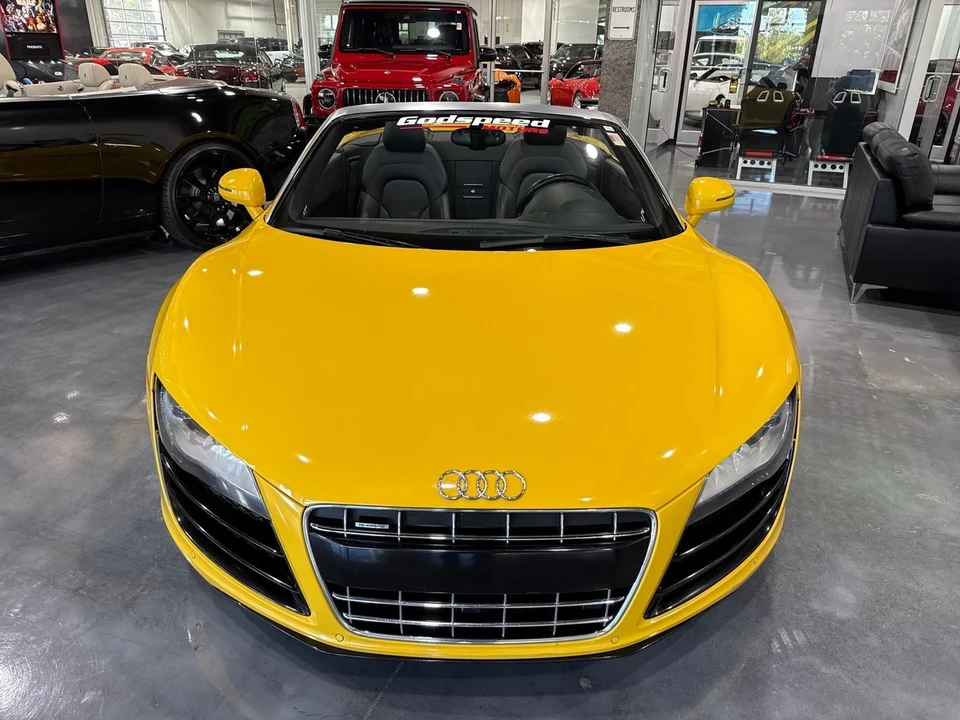 2011 Audi 42 R8 - Image 2 of 12