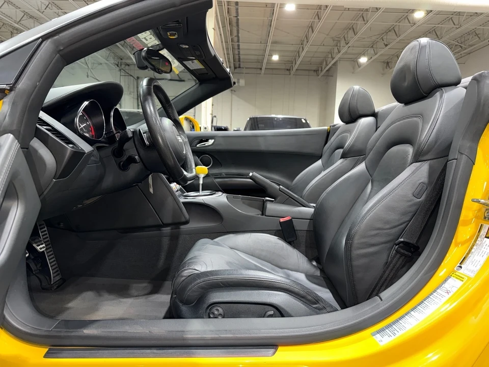 2011 Audi 42 R8 - Image 11 of 12
