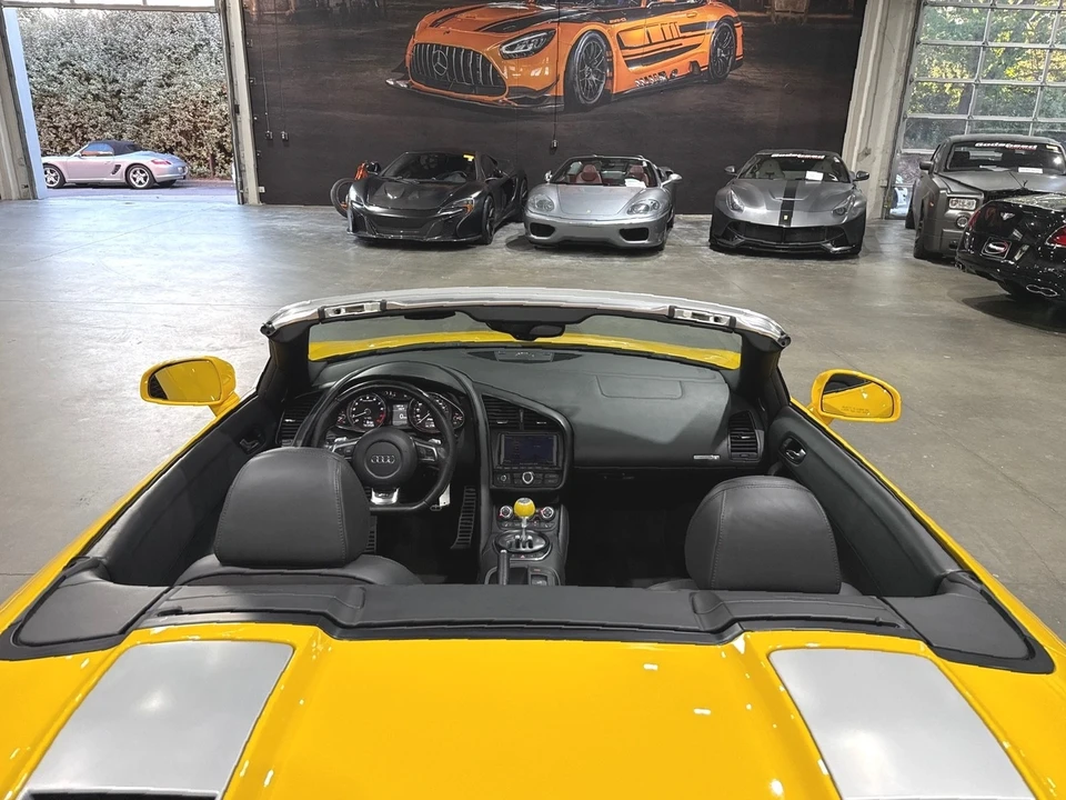 2011 Audi 42 R8 - Image 12 of 12