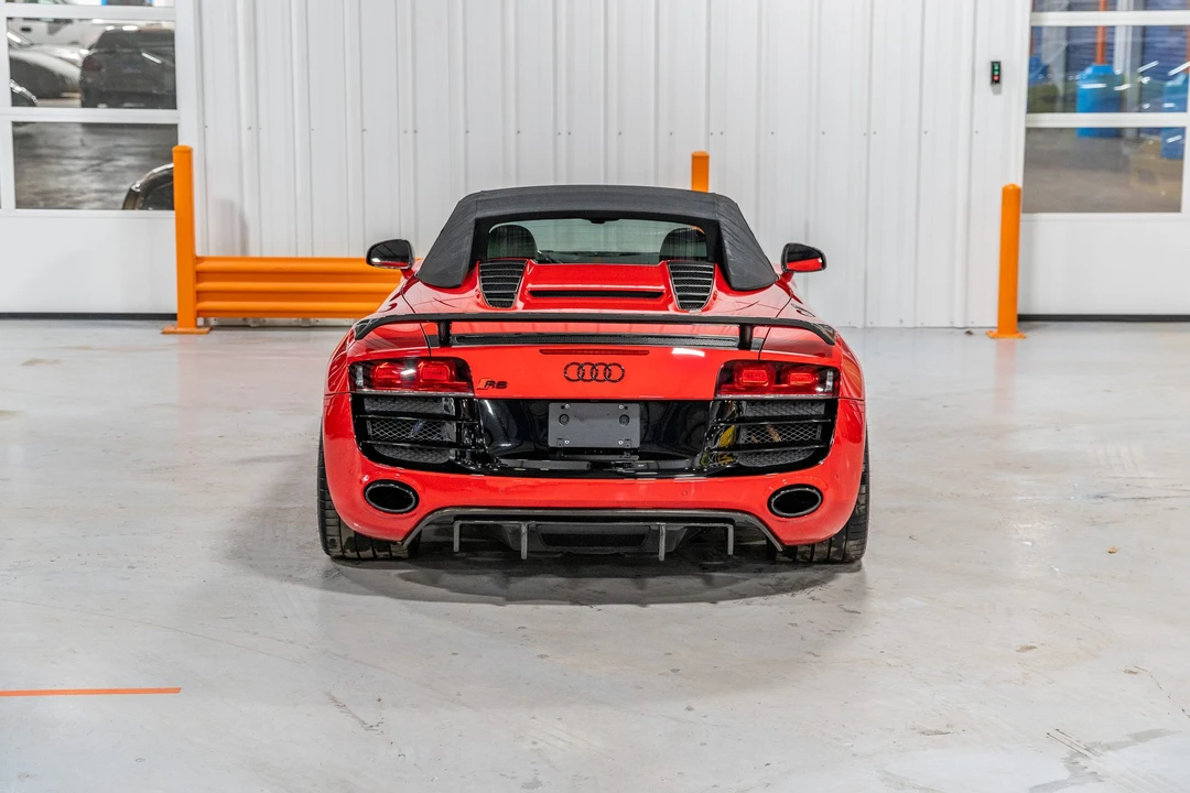 2011 Audi 42 R8 - Image 22 of 31