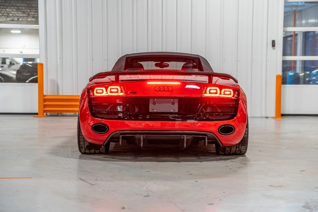 2011 Audi 42 R8 - Image 23 of 31
