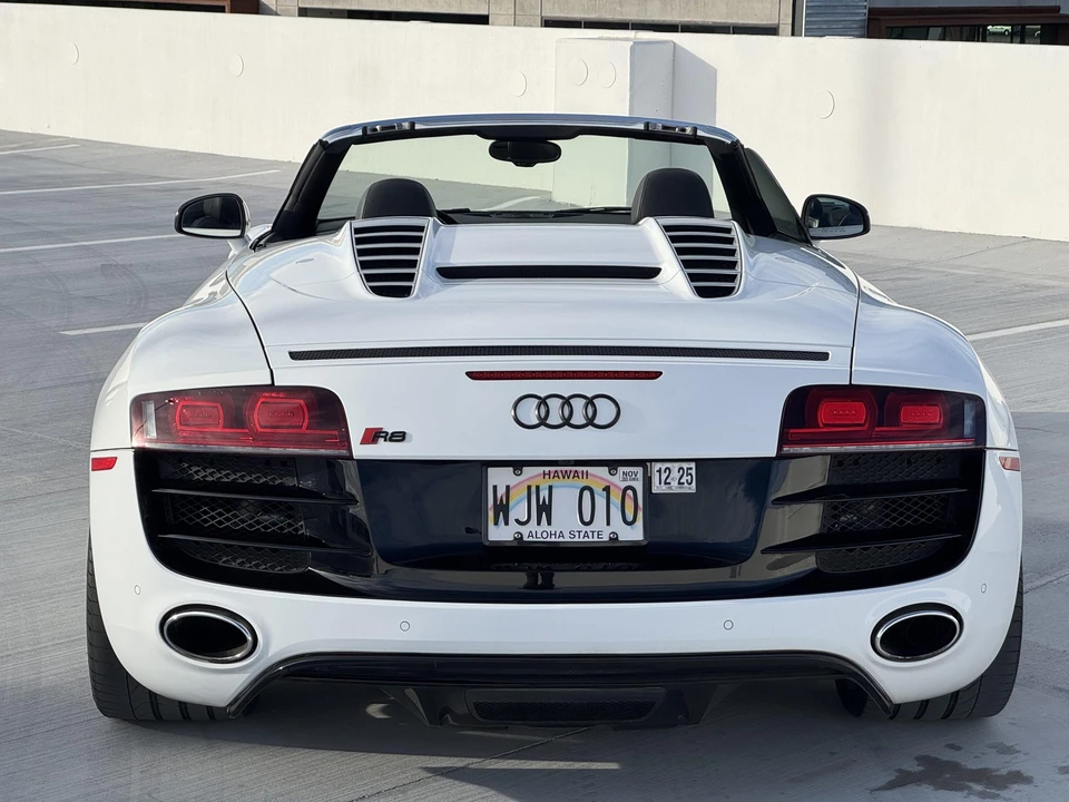2011 Audi 42 R8 - Image 7 of 31