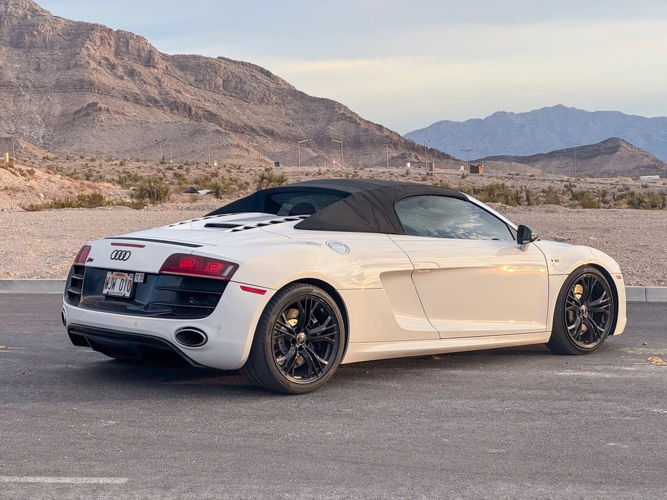 2011 Audi 42 R8 - Image 31 of 31