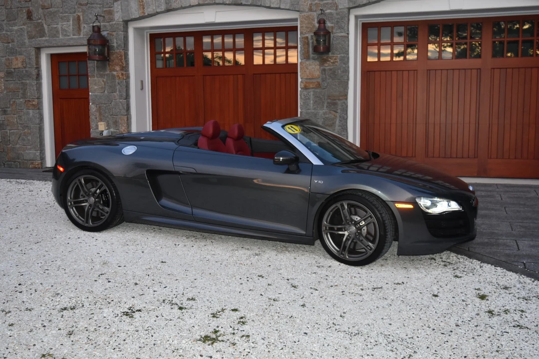 2011 Audi 42 R8 - Image 7 of 31