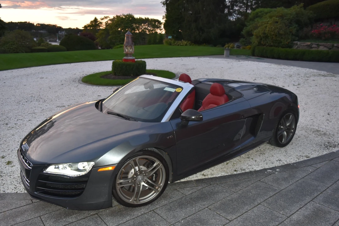 2011 Audi 42 R8 - Image 23 of 31