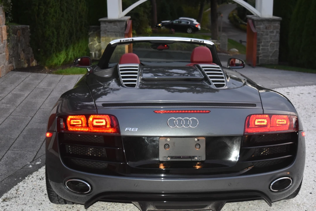 2011 Audi 42 R8 - Image 14 of 31