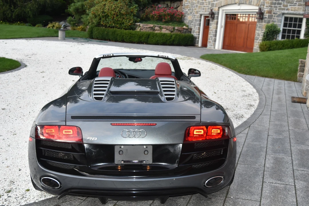 2011 Audi 42 R8 - Image 13 of 31