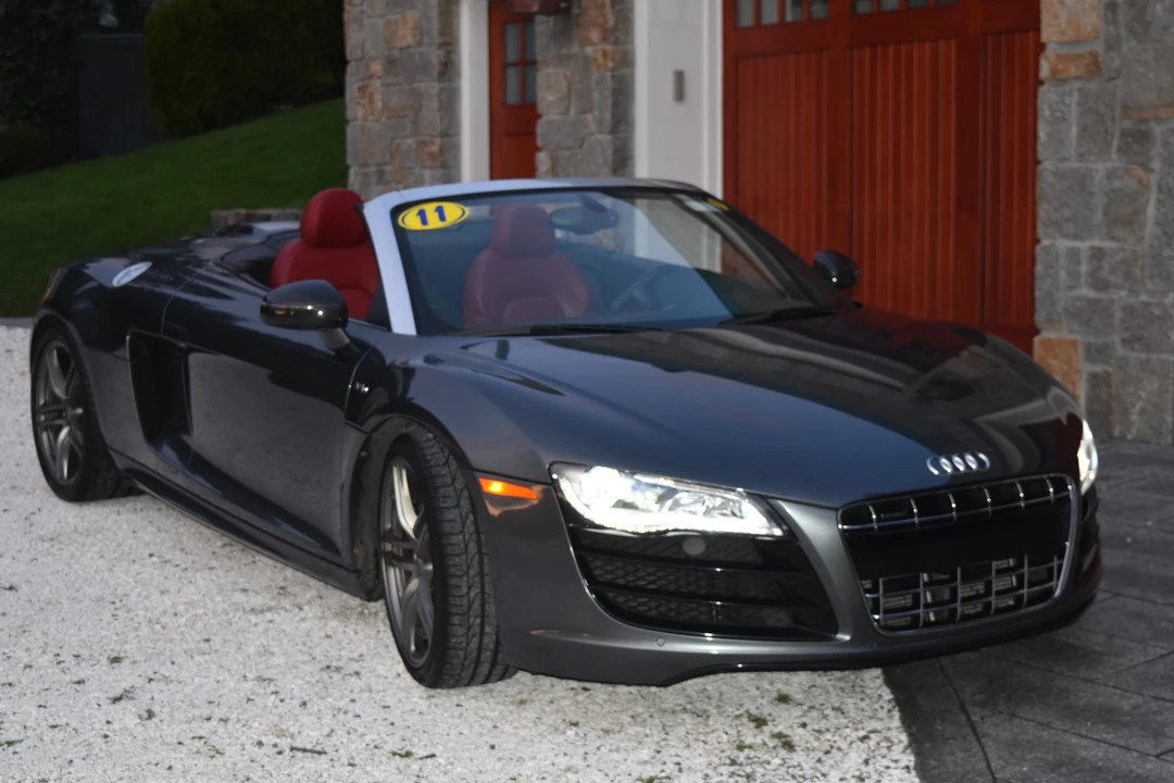 2011 Audi 42 R8 - Image 4 of 31