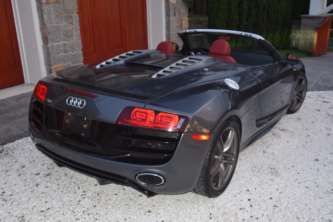2011 Audi 42 R8 - Image 10 of 31